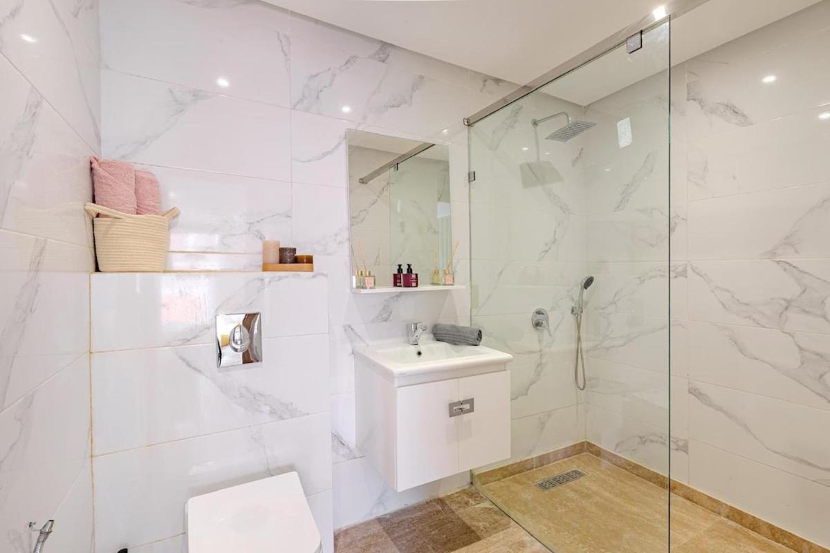 Appartement Large Elegant 2br In Gueliz *
